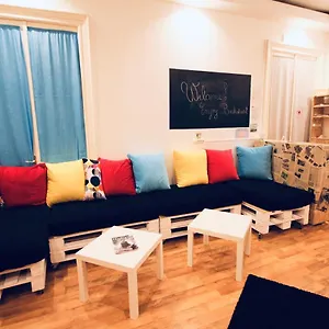 https://cloud-9-house.bucharesthotelsnow.com